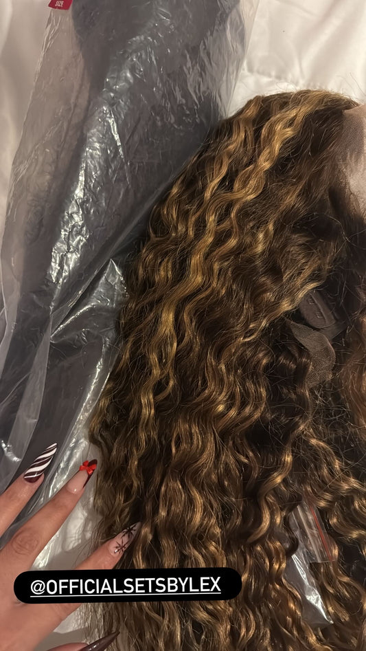 Water wave 22” highlighted wig